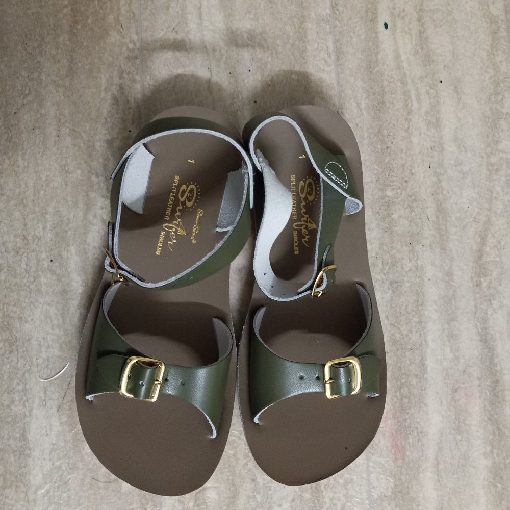 Stylish Green Kids Sandals with Gold Buckle